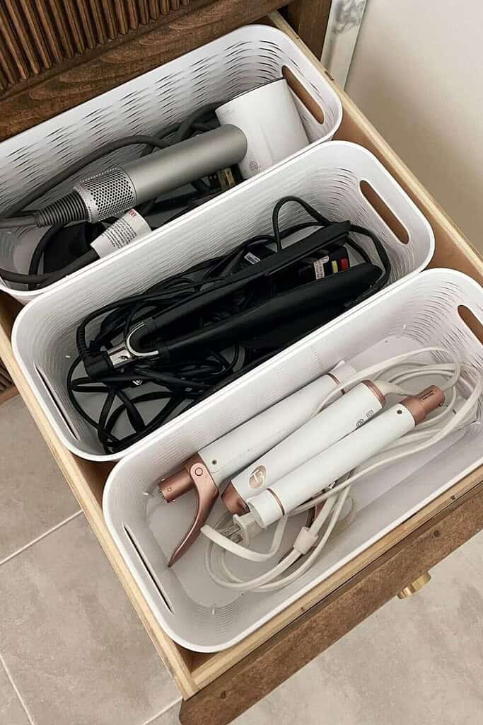 small bathroom organization