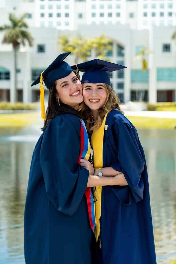 graduation photo ideas