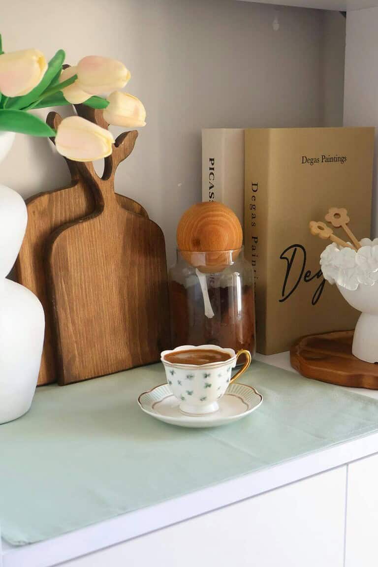 kitchen counter decor